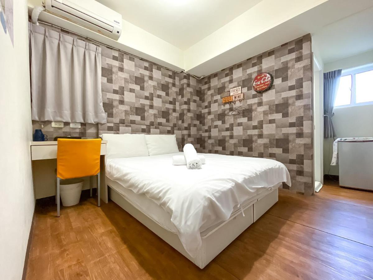 Fengjia Sleep Ξενοδοχείο Ταϊχούνγκ Δωμάτιο φωτογραφία